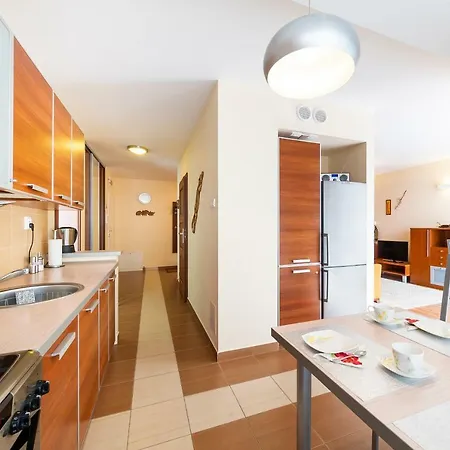 Sloneczny Wylotowa Apartment *